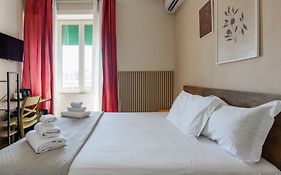 B&B Metropolitan